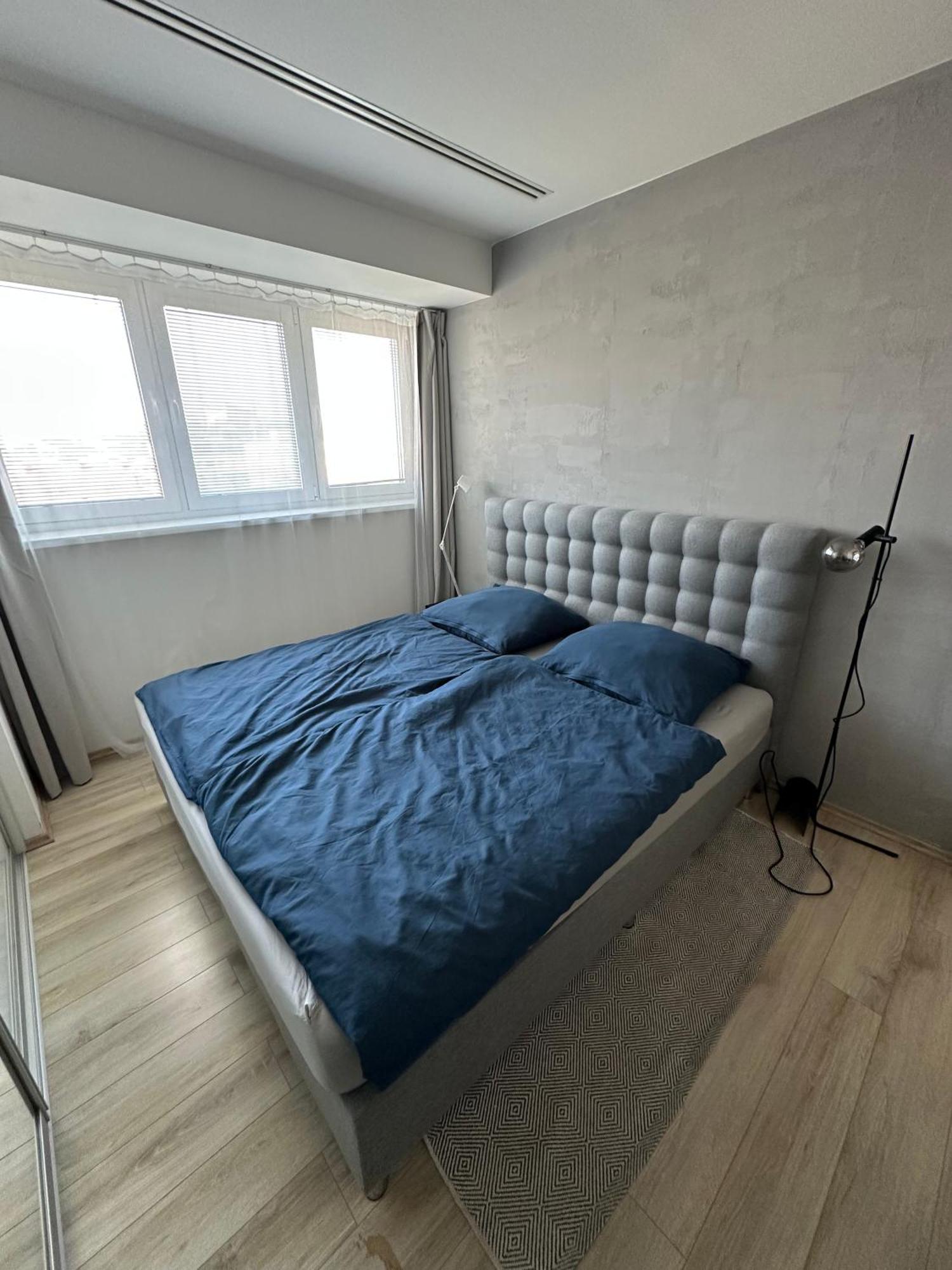 شقة Urban Zenhouse No.2 - Breakfast Included براتسيلافا المظهر الخارجي الصورة